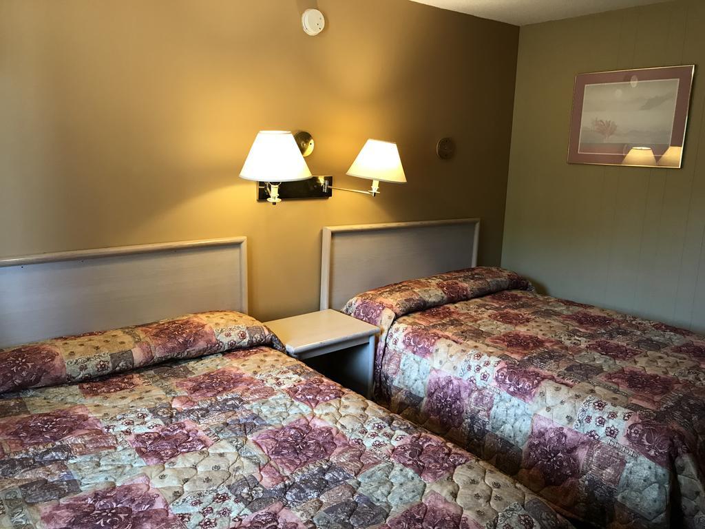 Polson Park Motel Vernon Exteriér fotografie