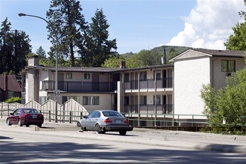 Polson Park Motel Vernon Exteriér fotografie